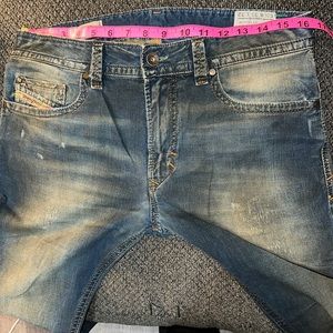 Diesel Slim-Skinny Thavar Jean Label 30x32 but measure 33x34 wash 0814M